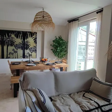 Maison Luisant בית נופש